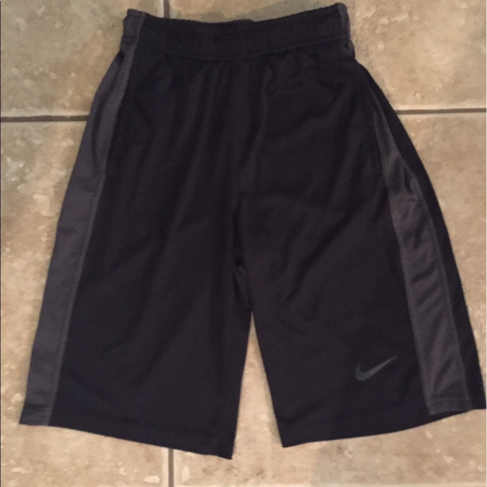 Boy's Youth Medium Nike Dri-Fit Shorts