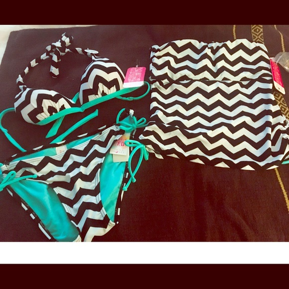 Hula Honey Tankini set - Picture 1 of 3