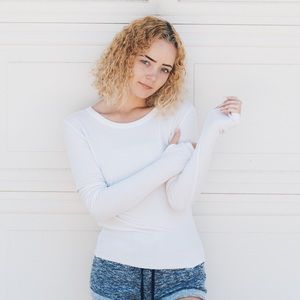 Brandy Melville Ribbed Long Sleeve Tee