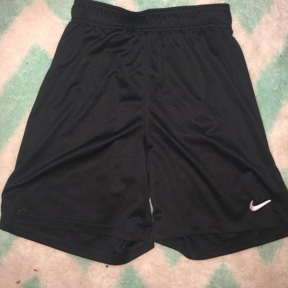 Black nike athletic shorts