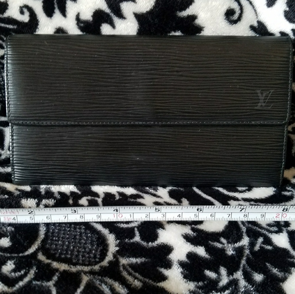 LV wallet