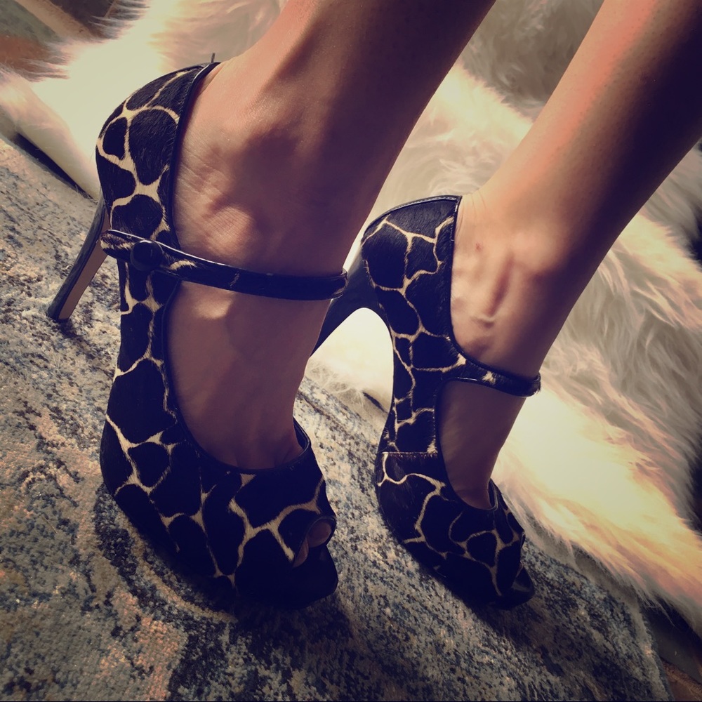 Nine West open toe Mary Janes, size 6