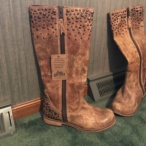 brand new never worn corral boots