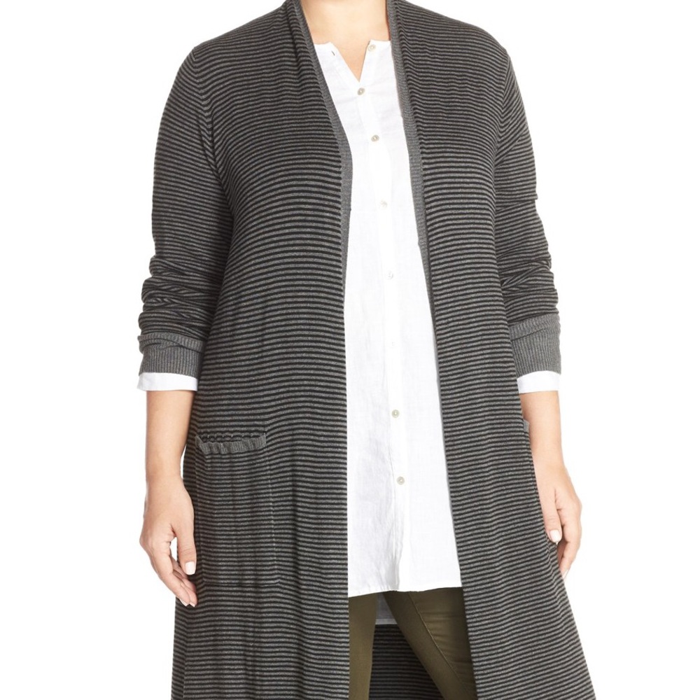 Long duster cardigan in large but does fit XL too