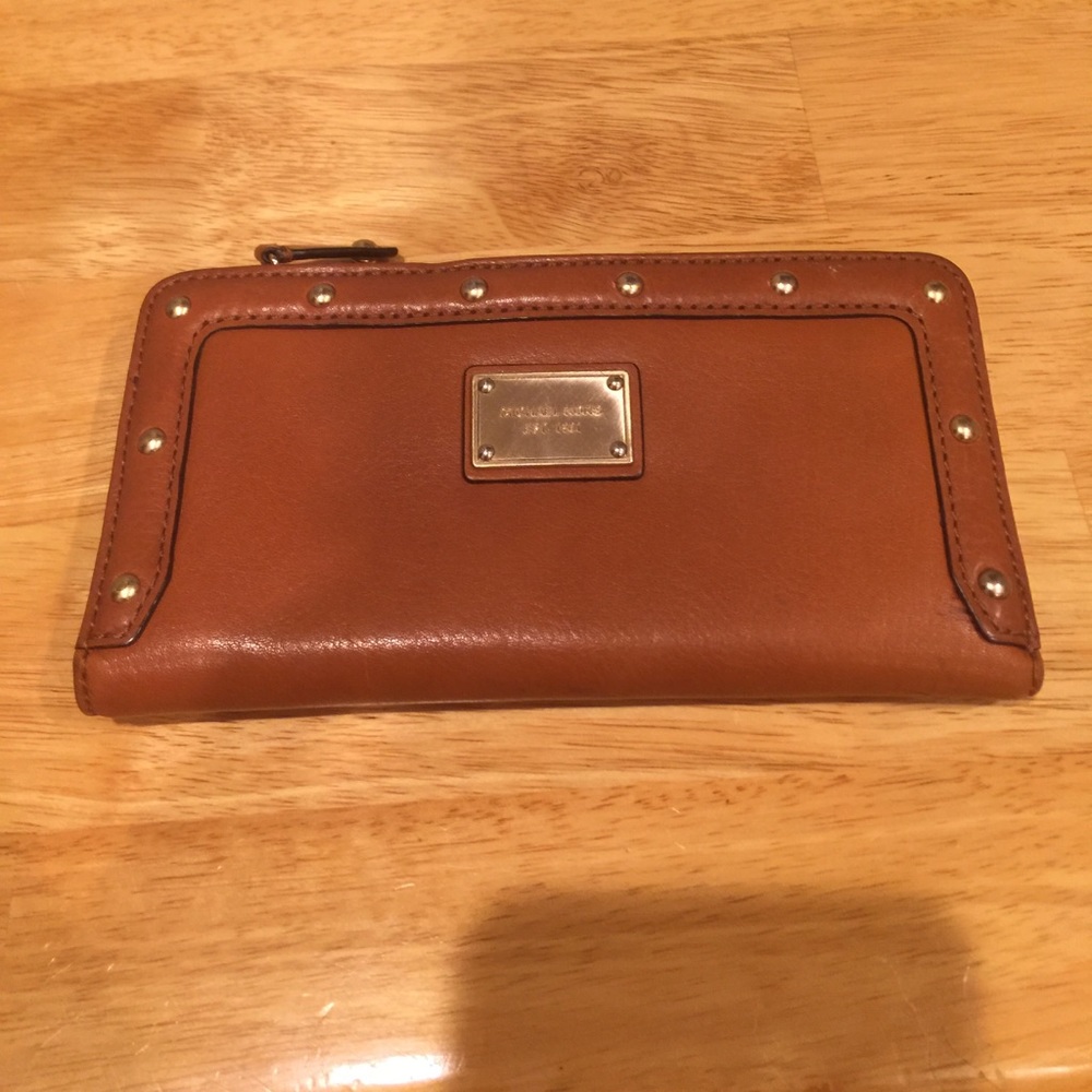 Micheal Kors Leather Wallet