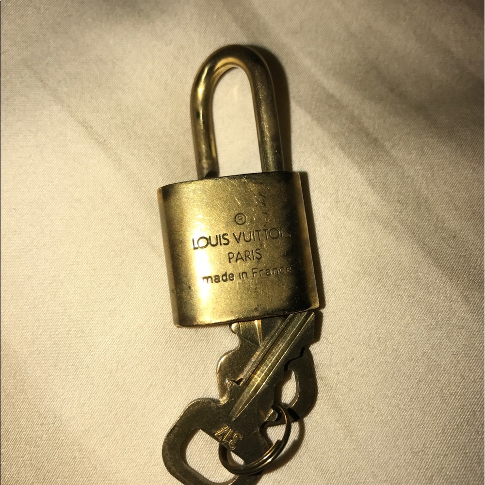 Louis Vuitton lock key