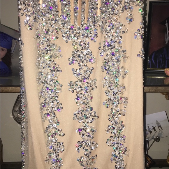 JOVANI PROM DRESS - Picture 4 of 7