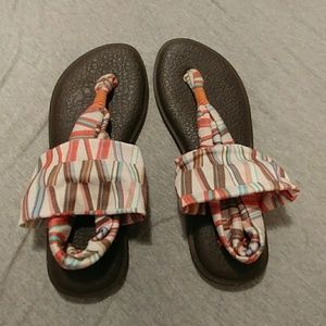 Authentic Sanuk Yoga Sling sandals