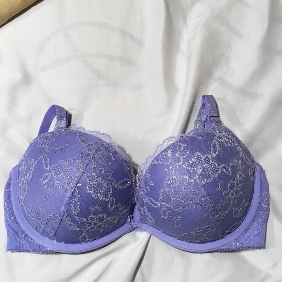 Victoria's Secret Limited Edition Bra - Picture 1 of 3