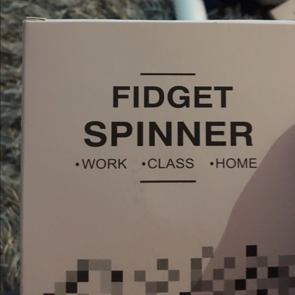 FIDGET SPINNER! Every basic color.