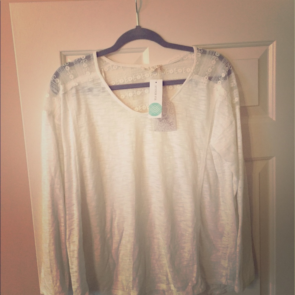 Lace creamy white shirt