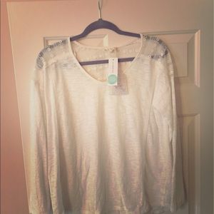 Lace creamy white shirt