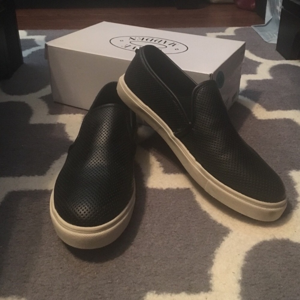 Steve Madden brand new