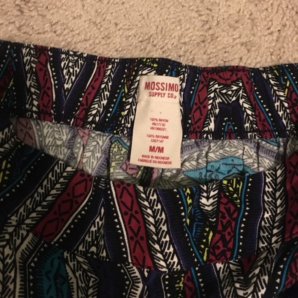Shorts - Picture 3 of 3