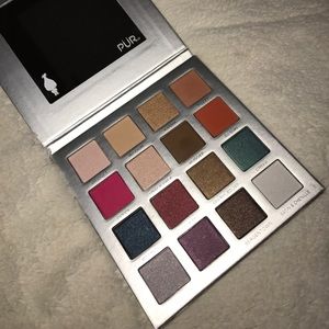 Trolls x Pur Cosmetics Palette