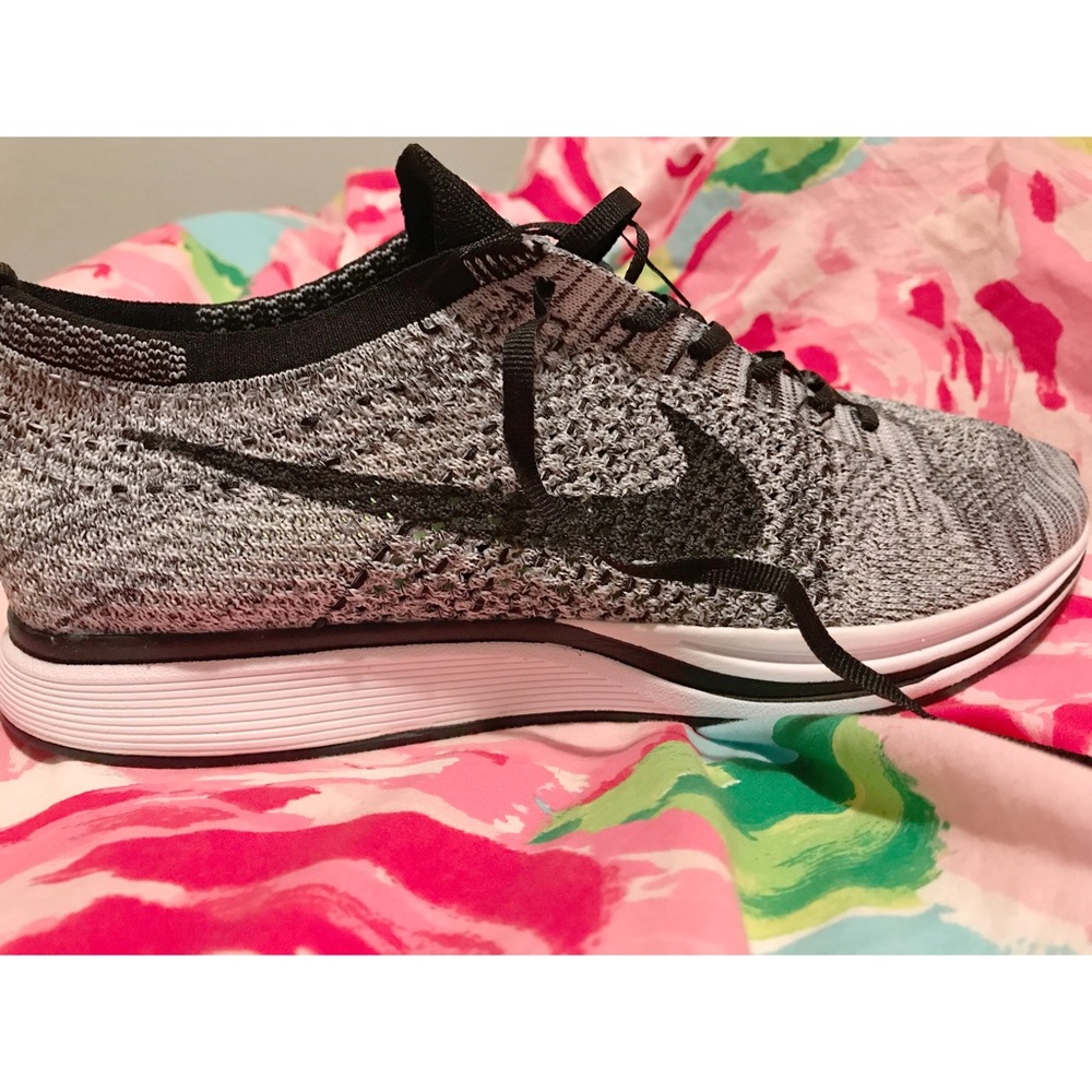 Men's Nike flyknit racer cookies and cream