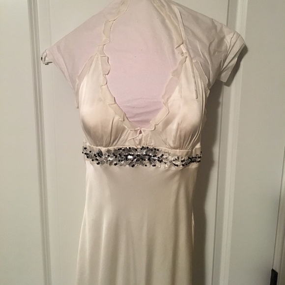 Niteline white silk gown, Size 4, worn only once. - Picture 1 of 8