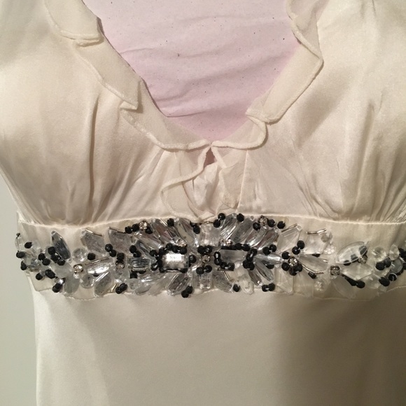 Niteline white silk gown, Size 4, worn only once. - Picture 3 of 8