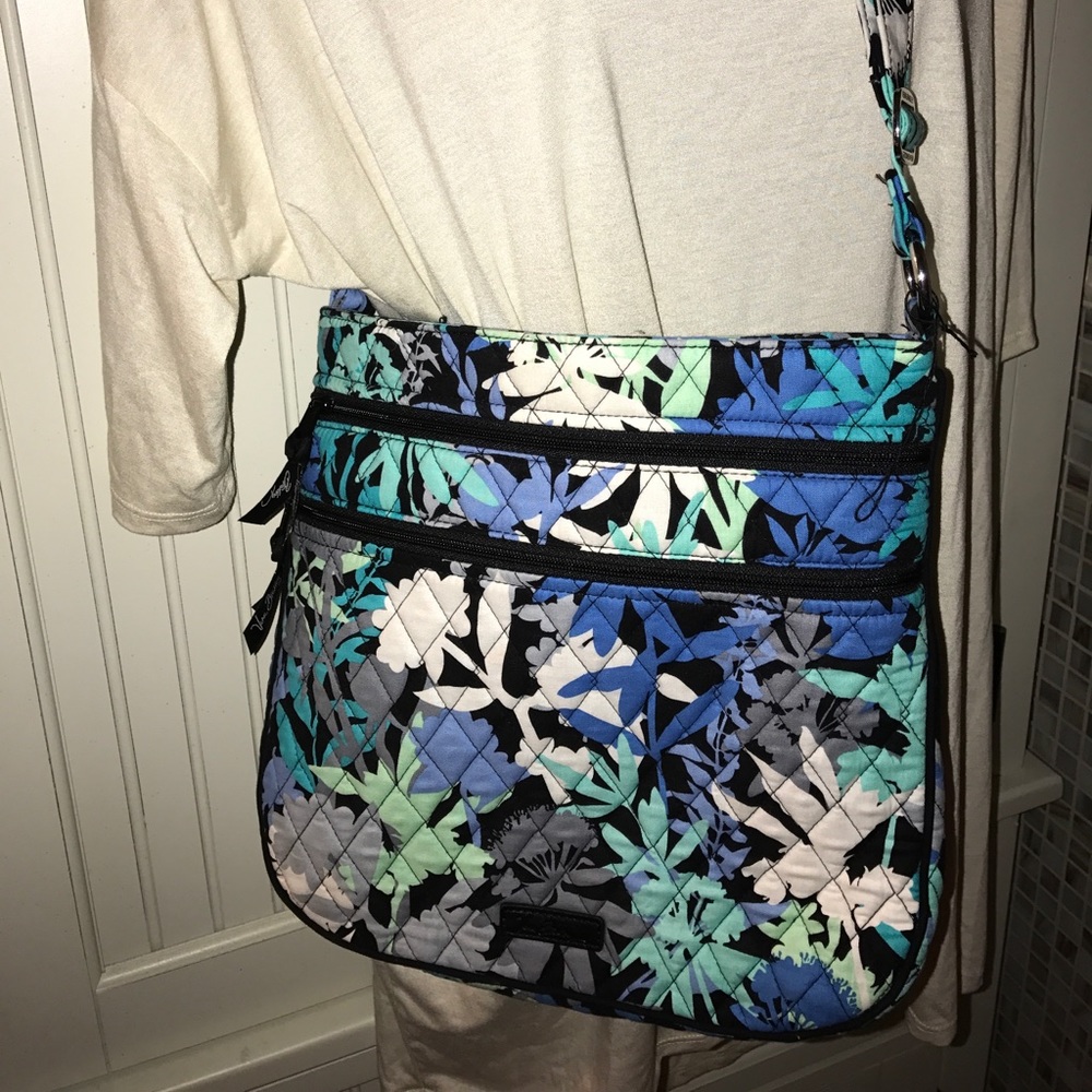 Vera Bradley Triple Zip Hipster