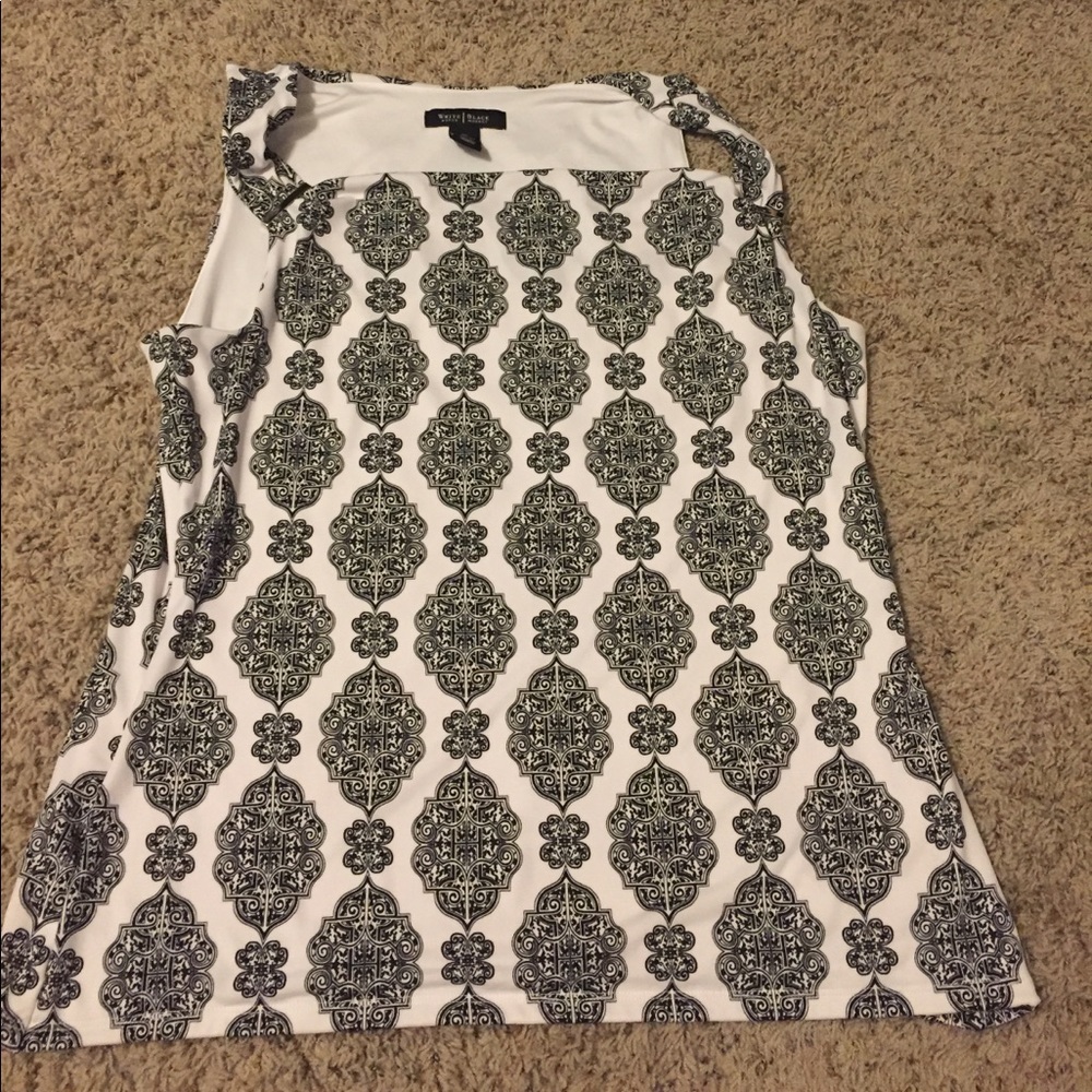 Excellent Black and White Market Blouse