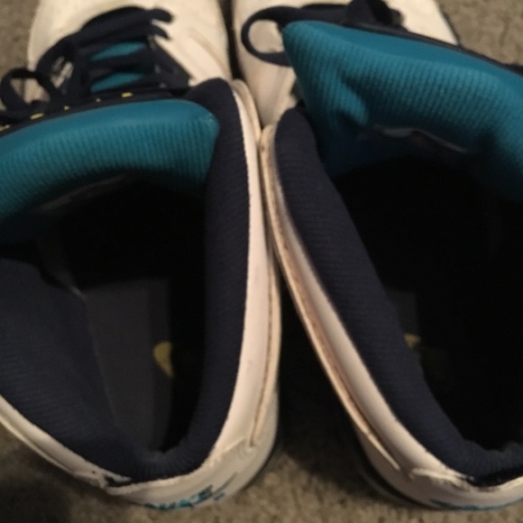 I'm selling some Nike basketball Air Falcons - Picture 6 of 6