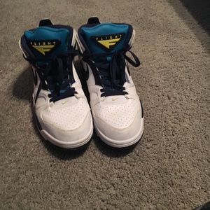 I'm selling some Nike basketball Air Falcons