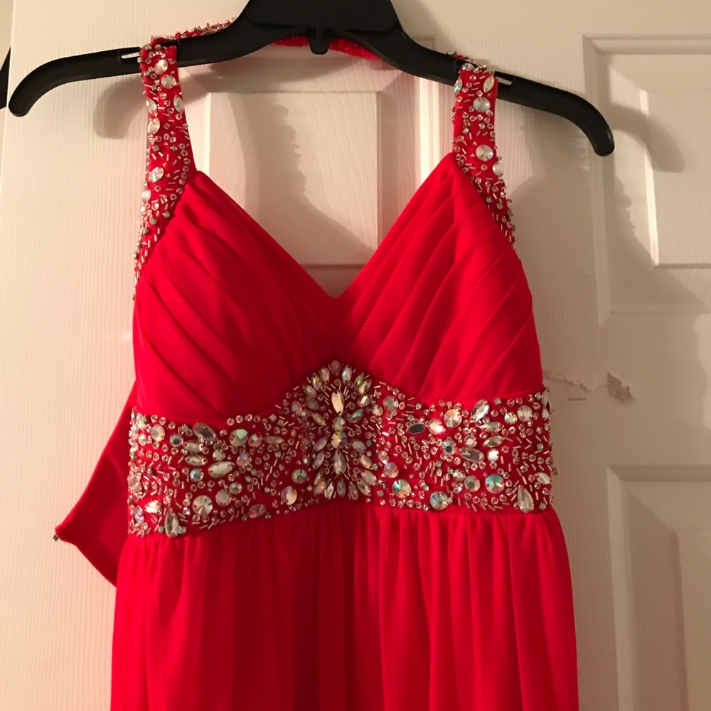 Red prom dress