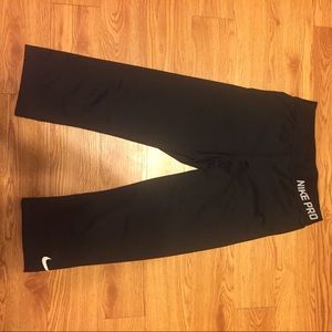 Nike pro workout capris pants