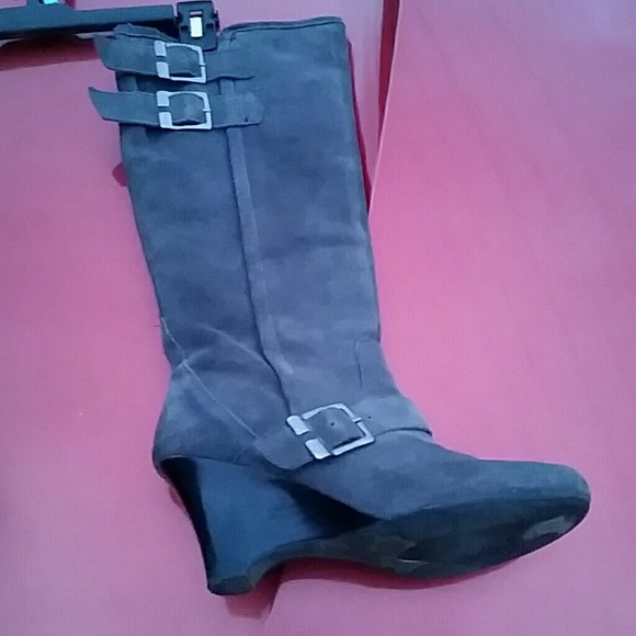 Suade Wedge heeled boots - Picture 4 of 7