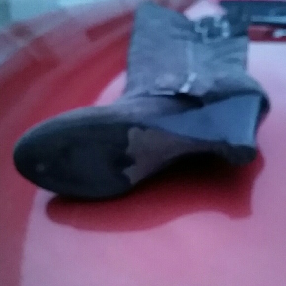 Suade Wedge heeled boots - Picture 7 of 7