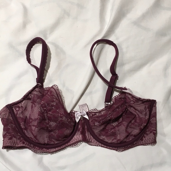 Victoria's Secret Unlined Bra - Picture 1 of 3