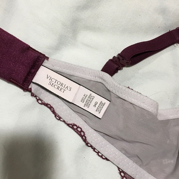 Victoria's Secret Unlined Bra - Picture 3 of 3