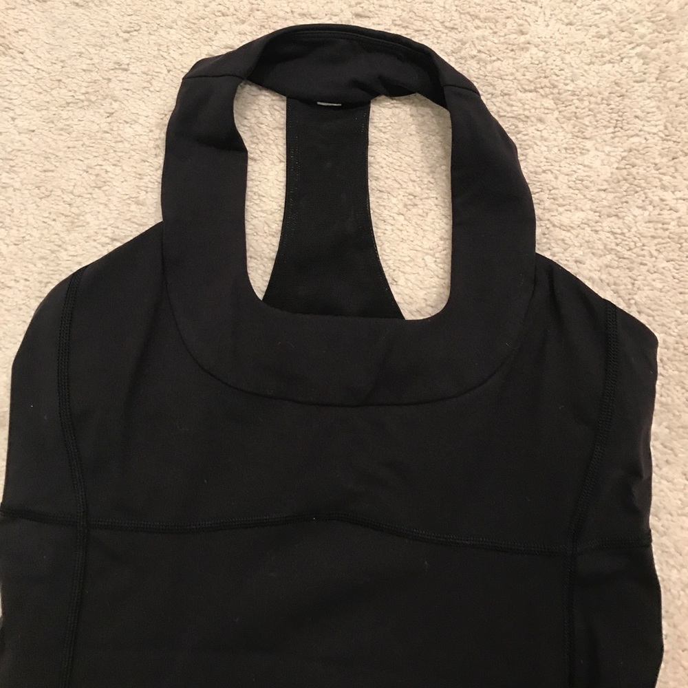 Black lulu tank
