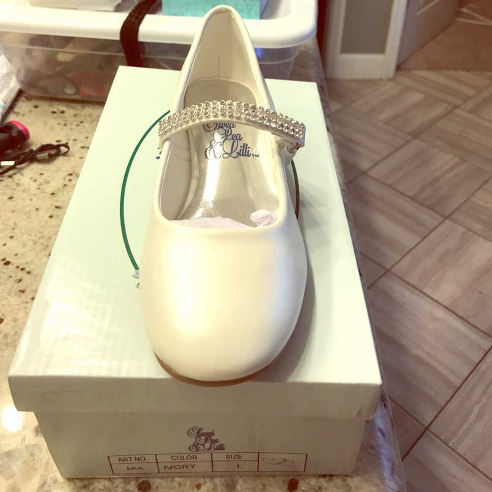 Dress shoes(Sweet Pea&Lilli)