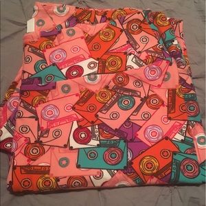 BNWOT Lularoe TC cassette leggings