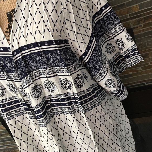 Navy Blue White Boho Chic Long Kimono - Picture 5 of 5