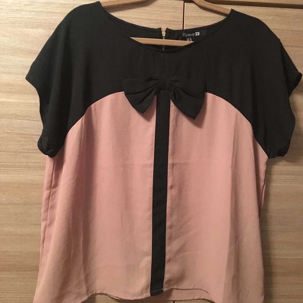 Forever 21 chiffon bow color block top ❤️ - NWT