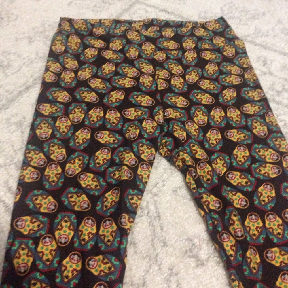 🦄 Lularoe NWOT Russian Doll Leggings Tall & Curvy