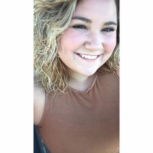 Meet your Posher, Haylee