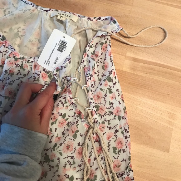 Spring dress - Picture 3 of 3