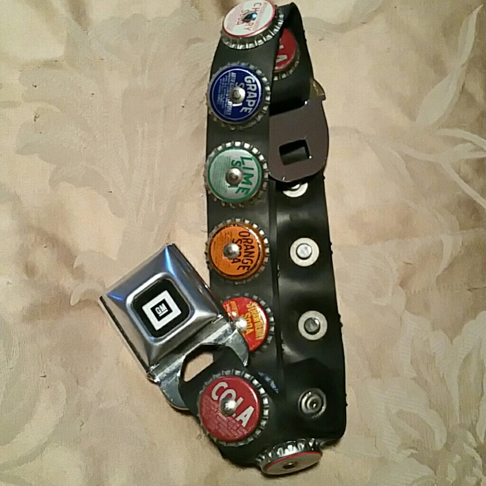 GM Seatbelt Buckle & Soda Cap Belt