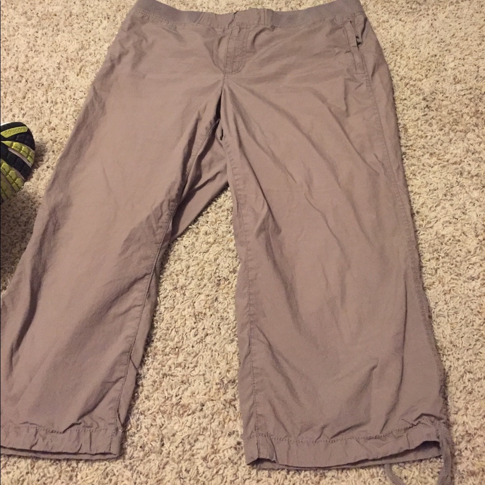 Light weight Grey Capris