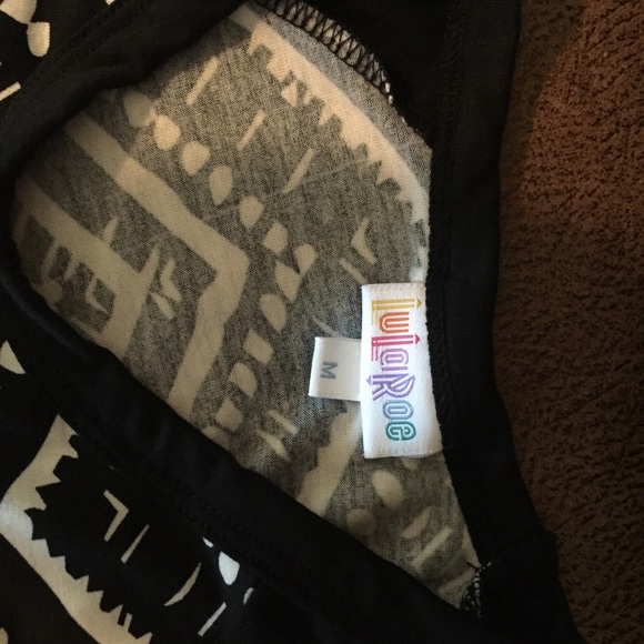 Lularoe Randy. Medium - Picture 3 of 3