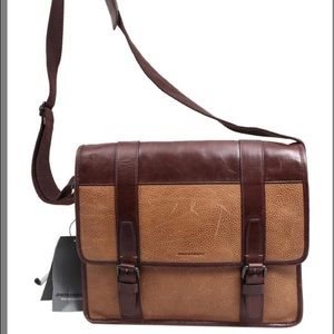 NWOT Johnston & Murphy messenger bag