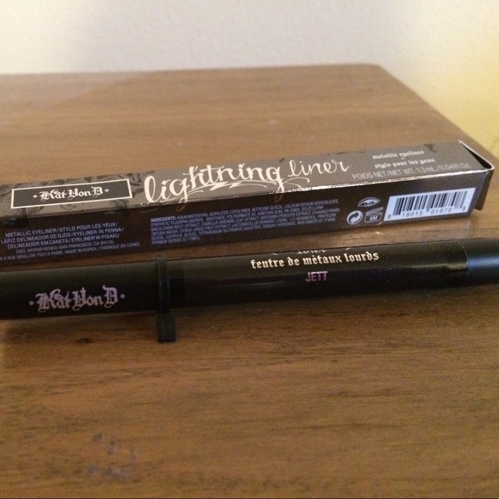 💕New Kat Von D Lightning Eye Liner💕 sell by 7/9