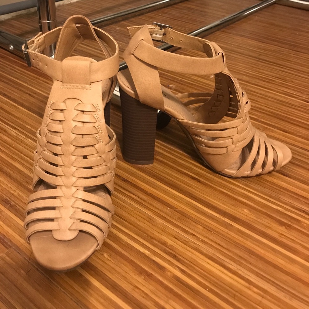 Merona tan strappy sandals with block heel