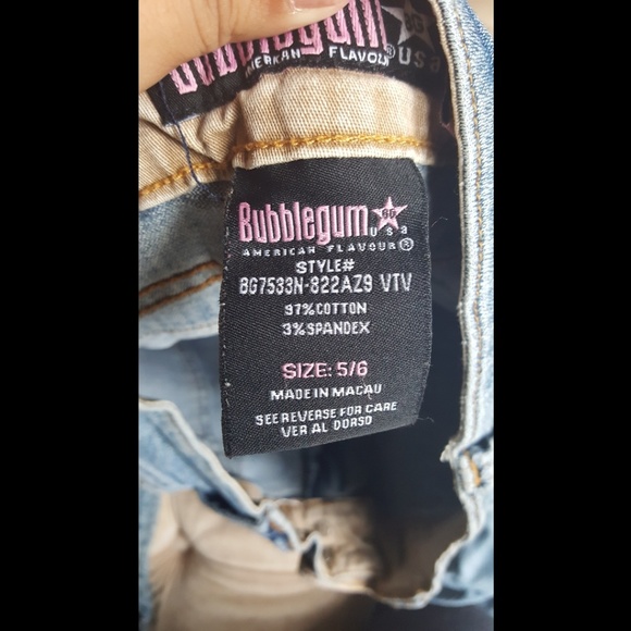 Capris Jeans - Picture 3 of 5