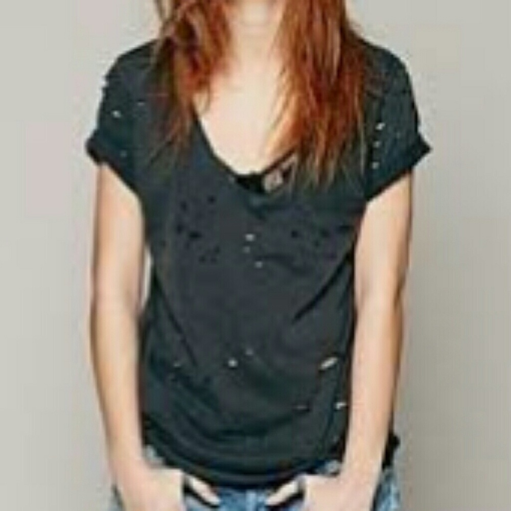 NFS TRADED-NWOT FREE PEOPLE DISTRESSED POCKET TEE - Picture 3 of 8