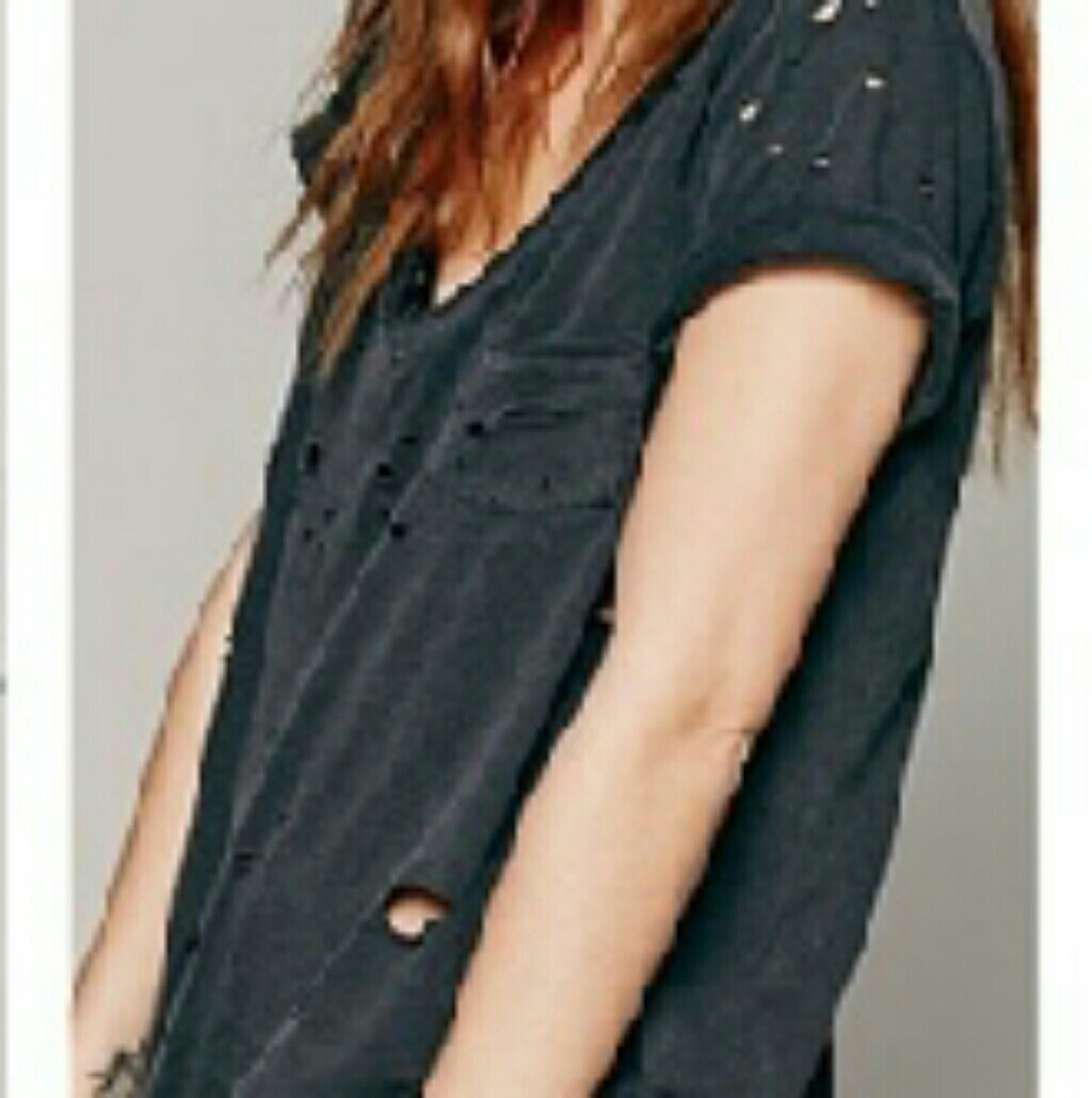 NFS TRADED-NWOT FREE PEOPLE DISTRESSED POCKET TEE - Picture 4 of 8
