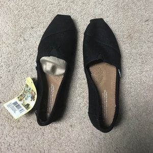 Black size 8 woven toms NWT